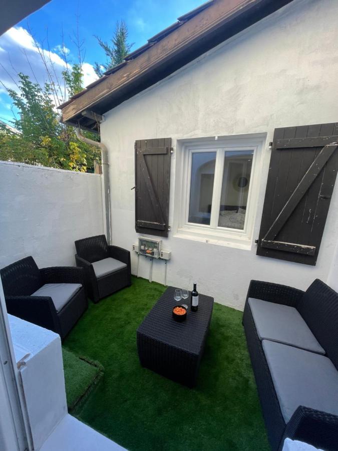 Appartement Hors Du Commun Avec Son Jacuzzi Salies-de-Béarn Exterior foto
