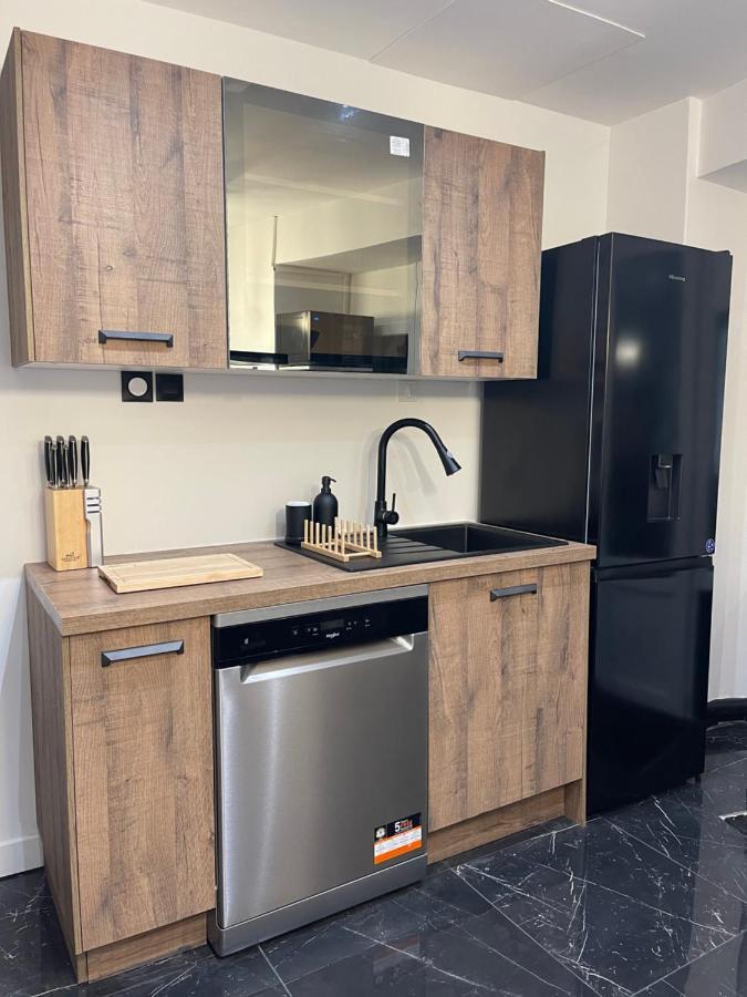 Appartement Hors Du Commun Avec Son Jacuzzi Salies-de-Béarn Exterior foto